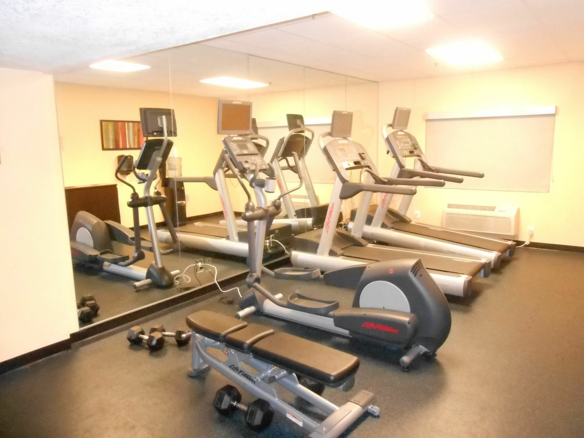 Greentree Inn And Suites Mesa / Phoenix Екстер'єр фото